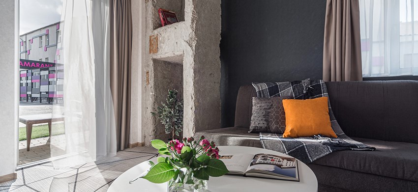 Apartment with patio 